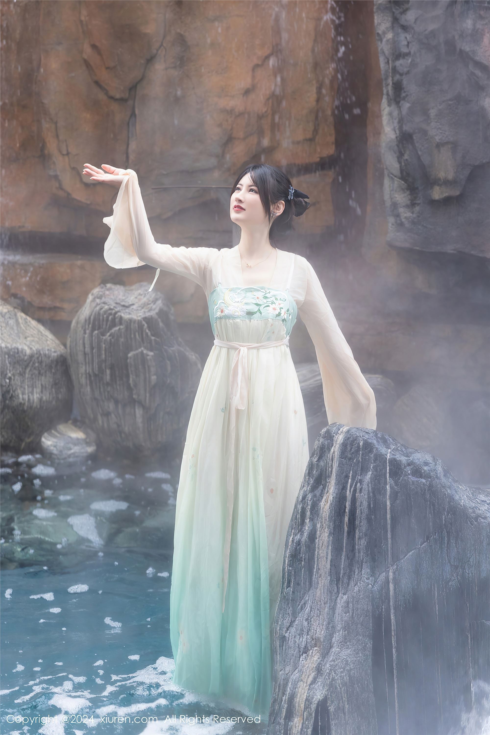 Xiuren秀人网 2024.02.22 NO.8128 诗诗kiki